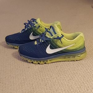 Nike air max